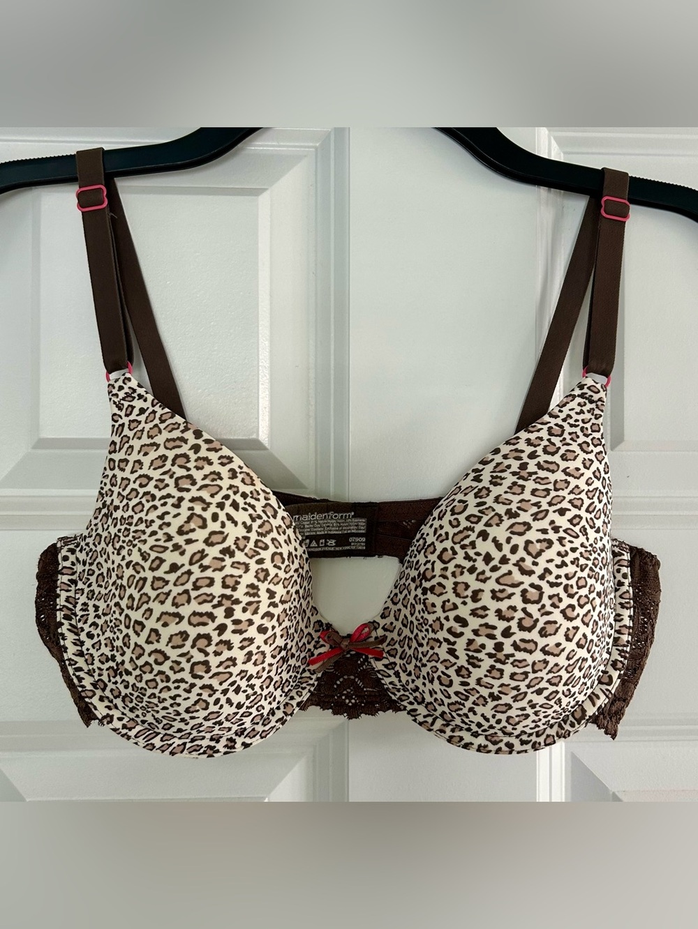 Maidenform Leopard Print T-Shirt Bra in Brown and Cream with Pink Accents